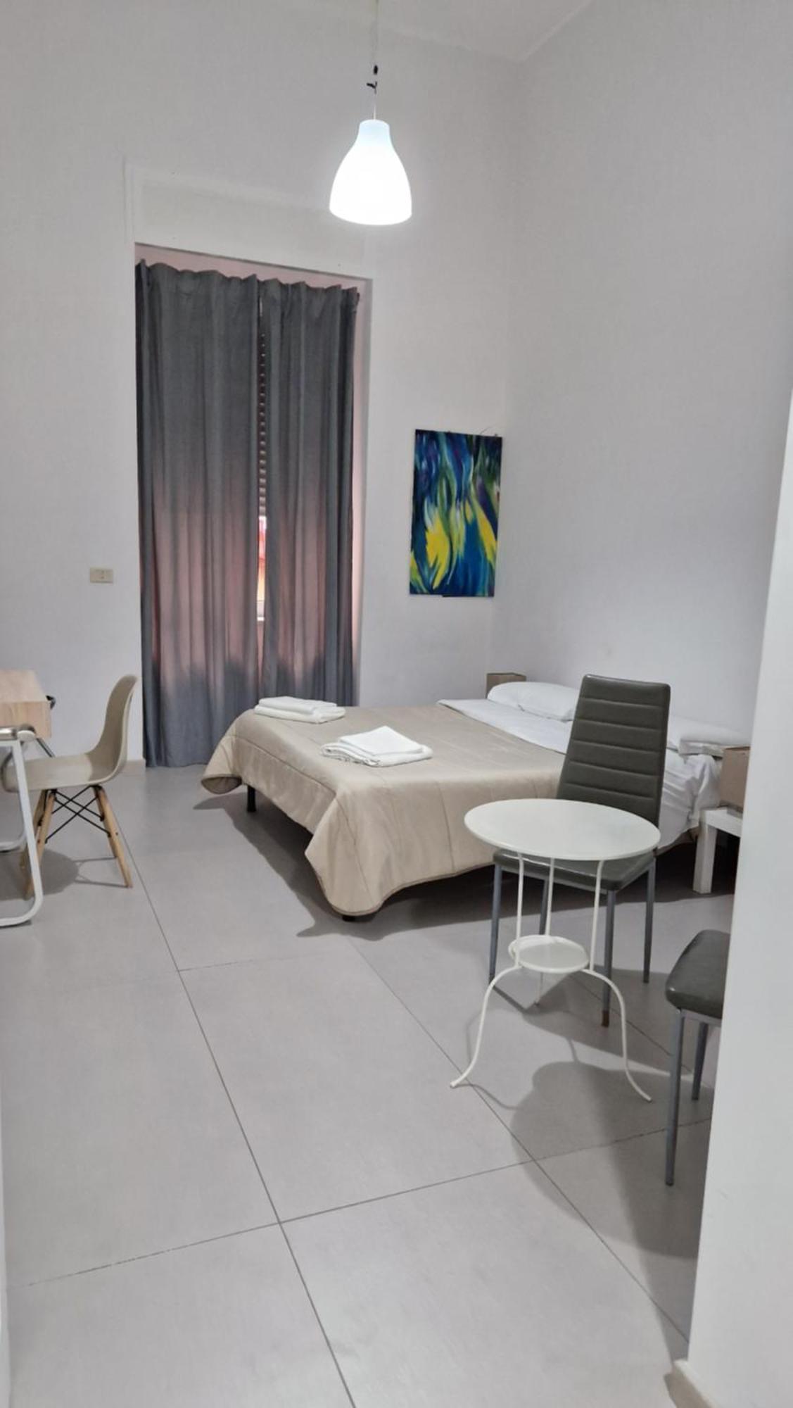 Appartamento City Center نابولي الغرفة الصورة